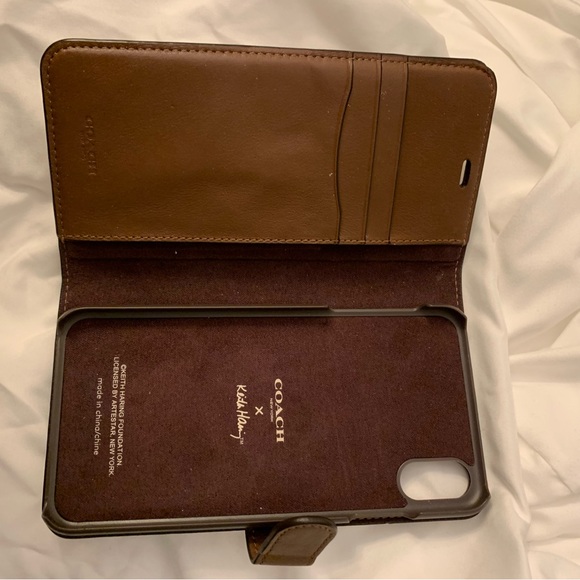 COPY - EUC Keith Haring Iphone Xs Max Folio In Signature Canvas With Patches - Picture 3 of 5